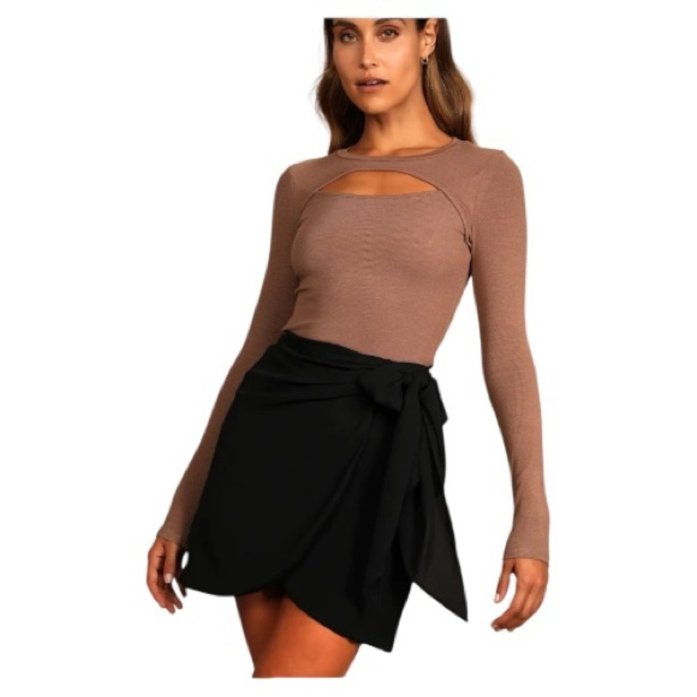 Y2K Lulus Flirty Little Secret Brown Ribbed Cutout Long Sleeve Top size M